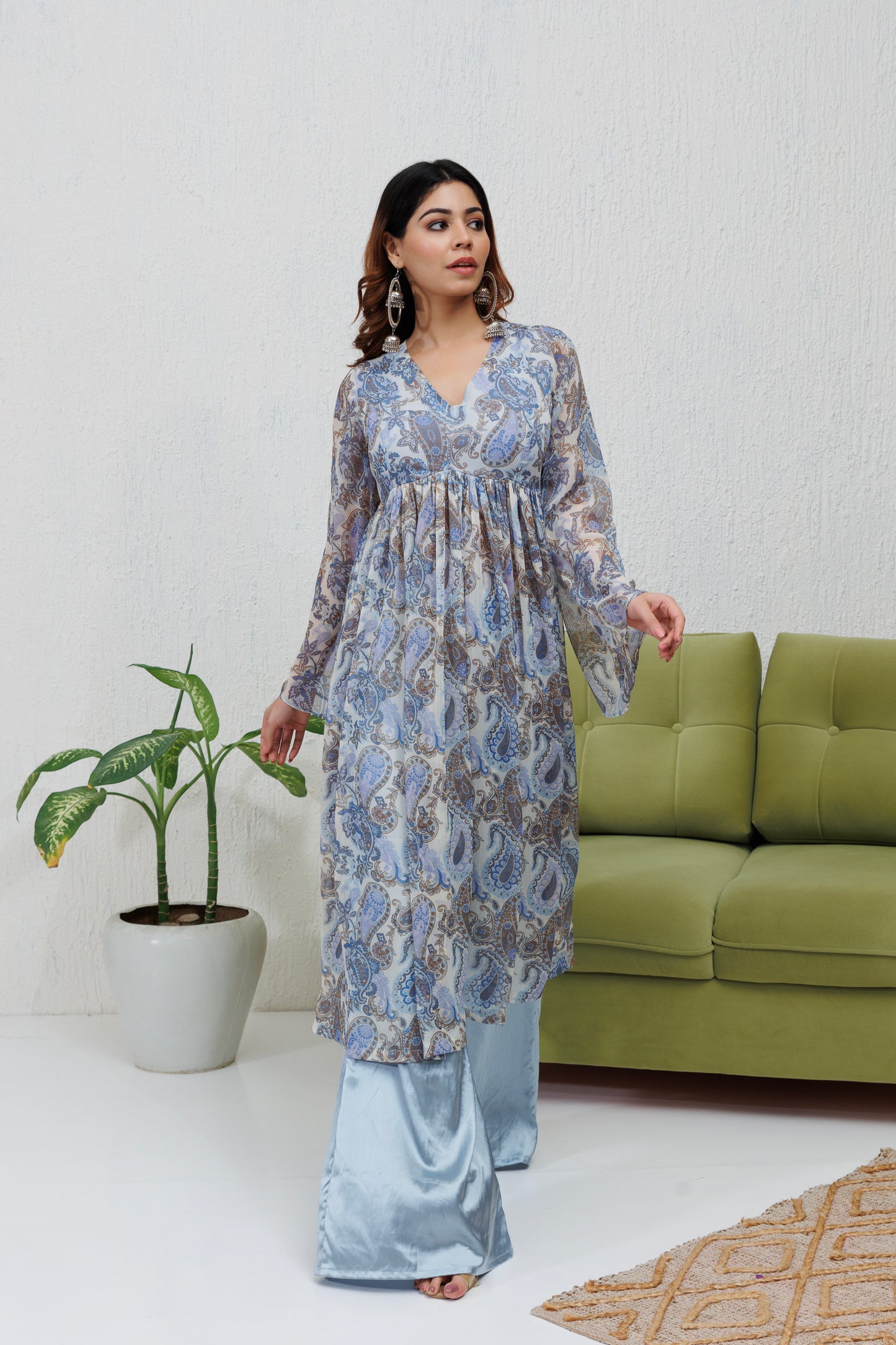 Mystique Melange: Blue printed Naayra set