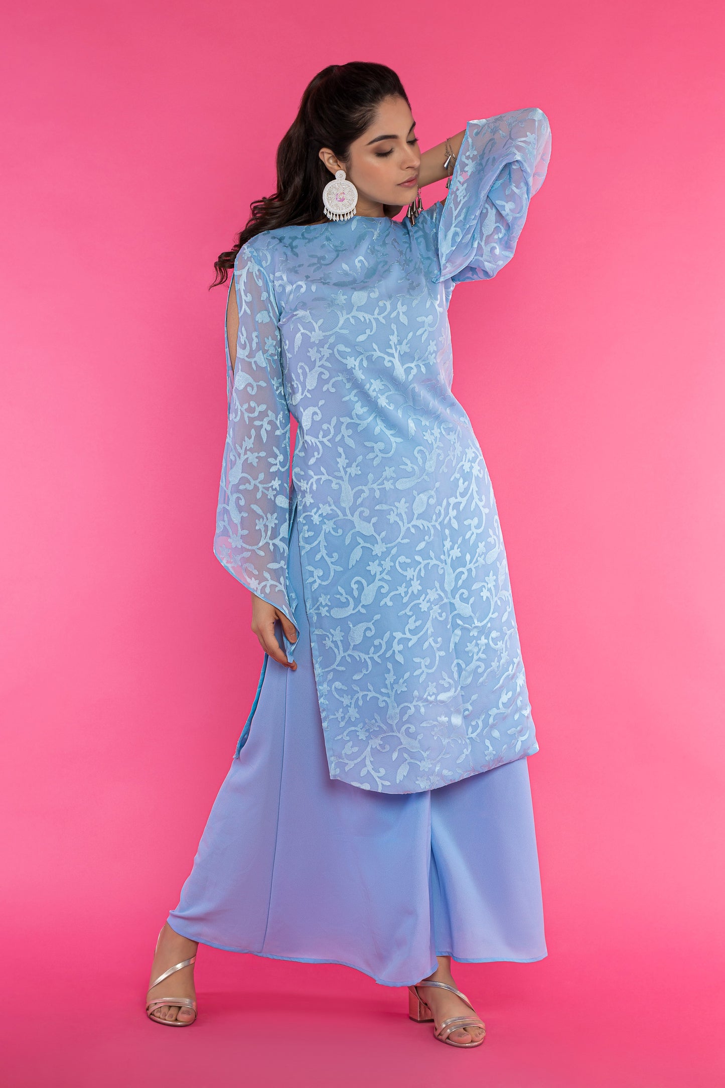 Blue long slitted sleeves kurti set