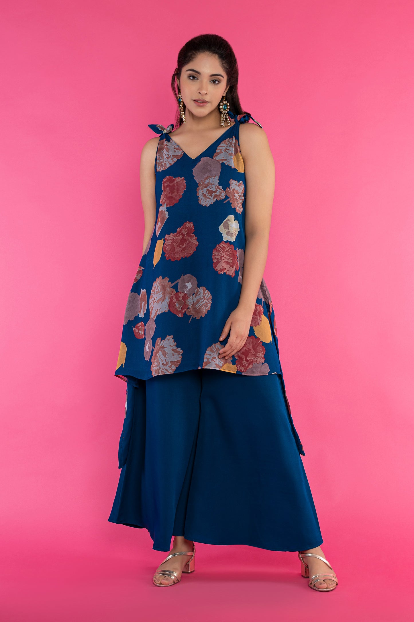 Peacock blue shoulder knotted kurti set