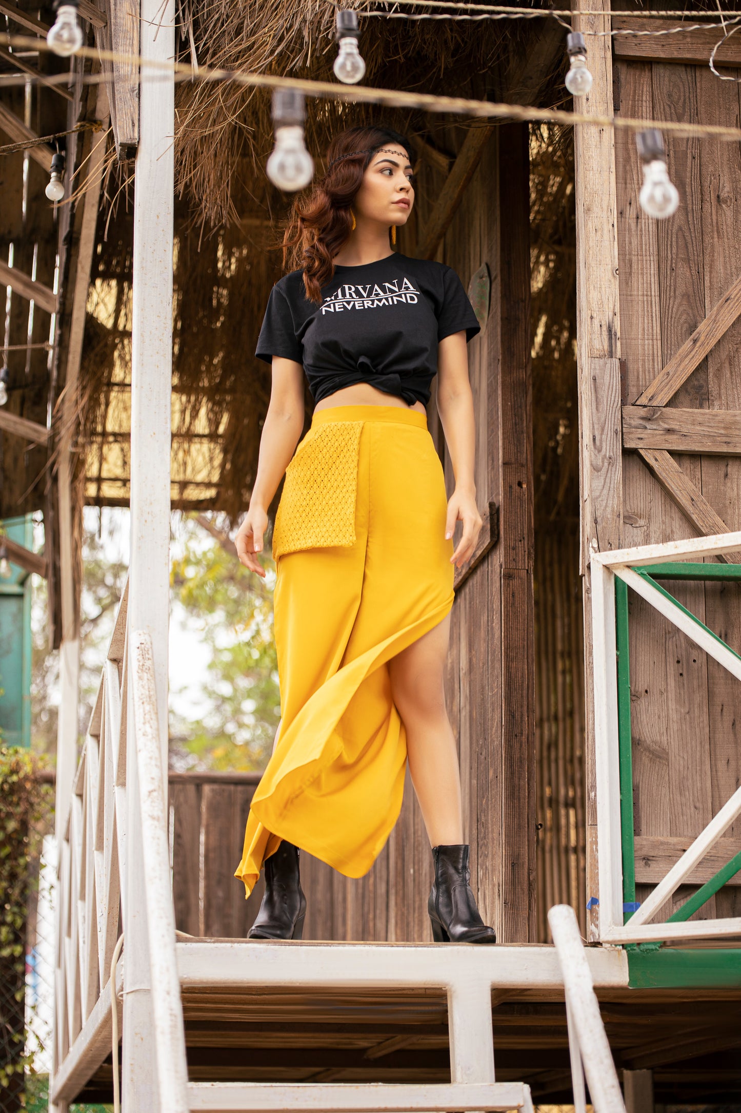 yellow slitted pants