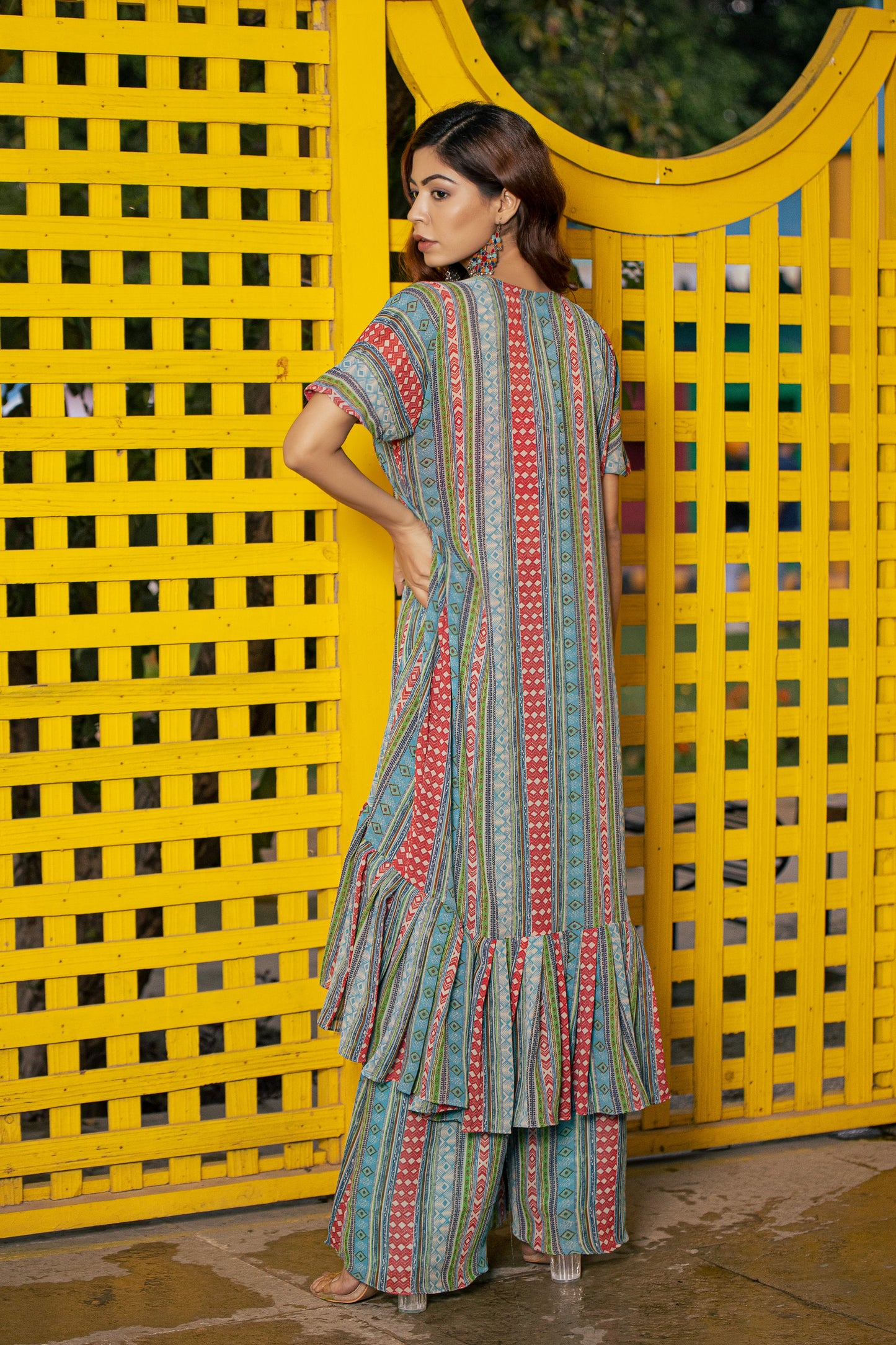 maximal printed shrug set