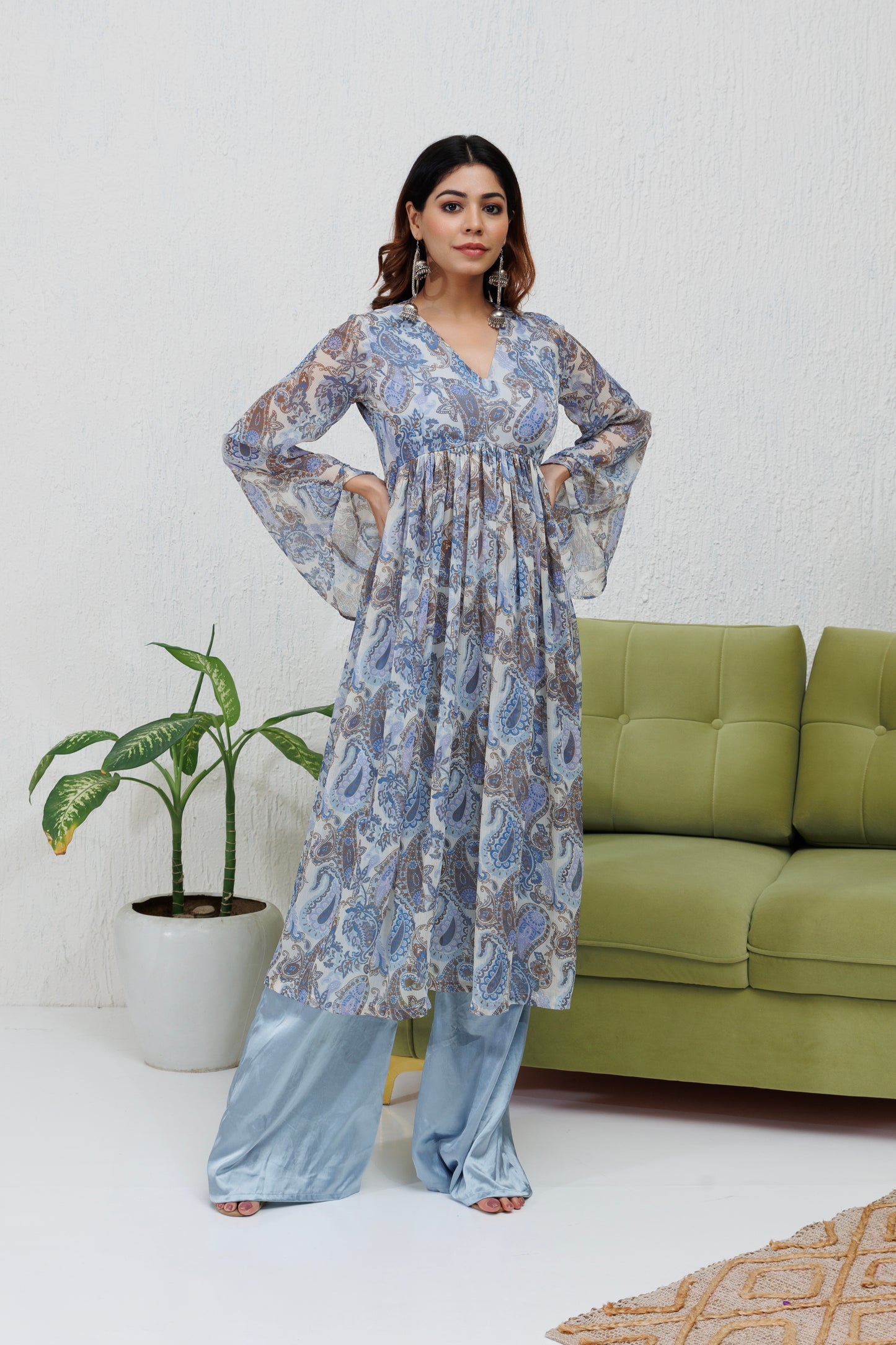 Mystique Melange: Blue printed Naayra set